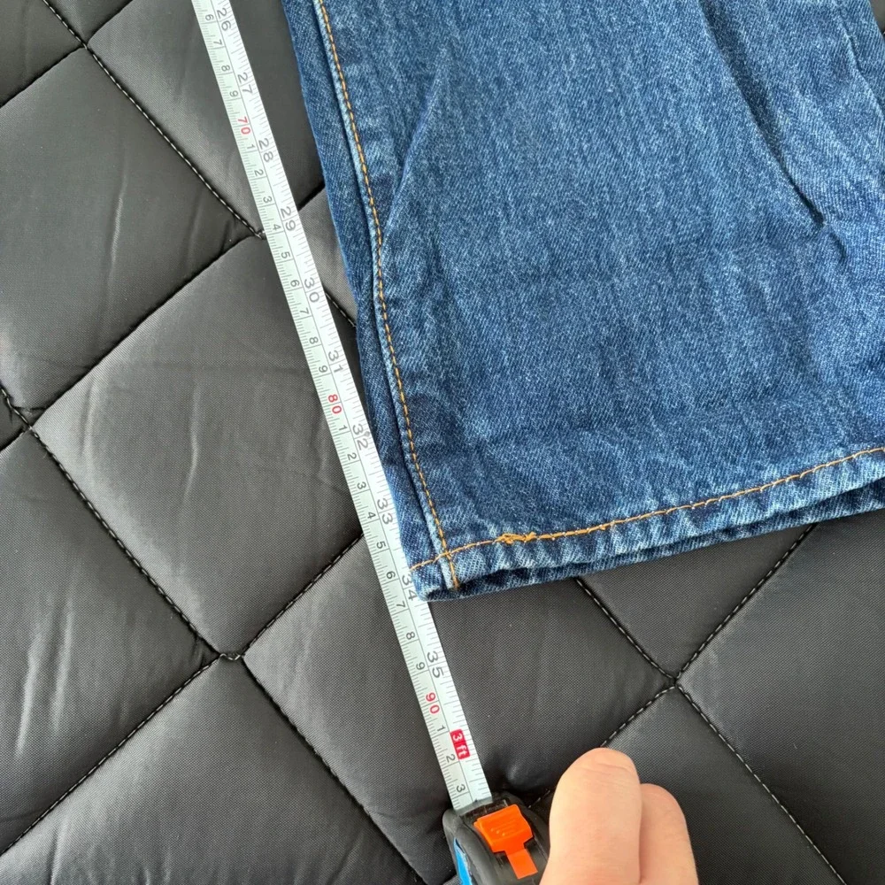 Levis fit button